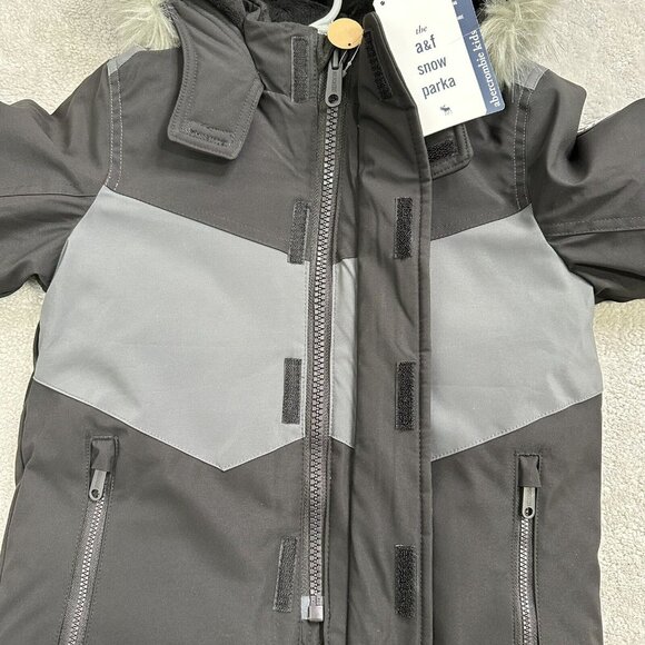 NWT Abercrombie & Fitch Boy's Snow Parka Zip Up Pockets Hood Sz 5 / 6 Black $130 - Picture 6 of 15